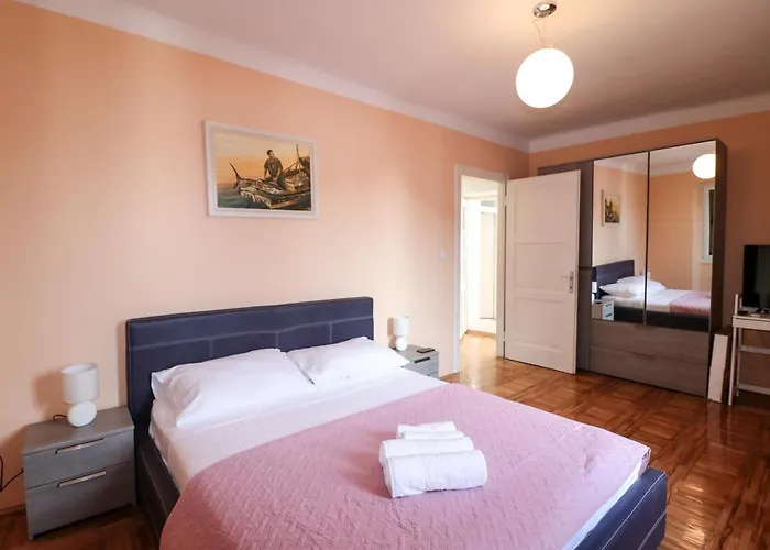 Apartment Dida Boza House